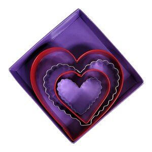 Wilton Nesting Heart Cookie Cutters Metal 4 PCS Scalloped Valentine's Wedding